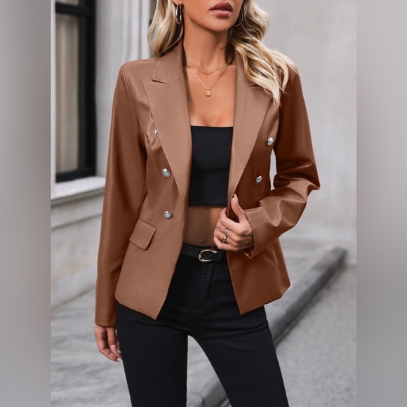Button Up Collared Neck Blazer - Picture 1 of 12